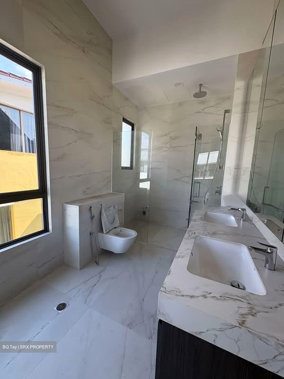 East Coast Avenue (D15), Terrace #547133831